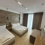 Moonlight Hotel Vlorë