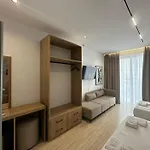 Moonlight Hotel *