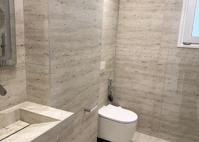 Moonlight Отель Влёра