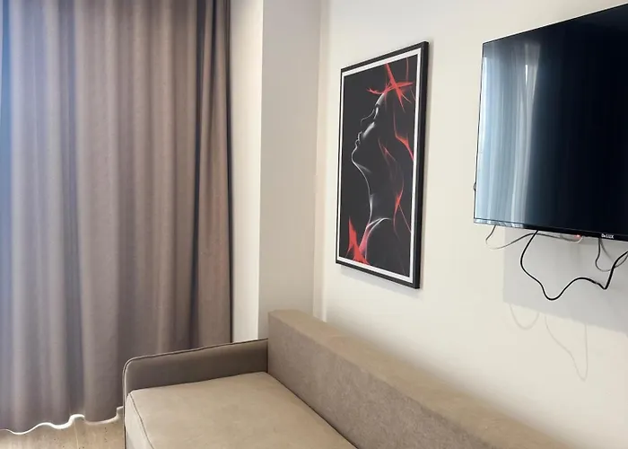 Отель Moonlight Влёра