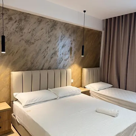 Moonlight Hotel